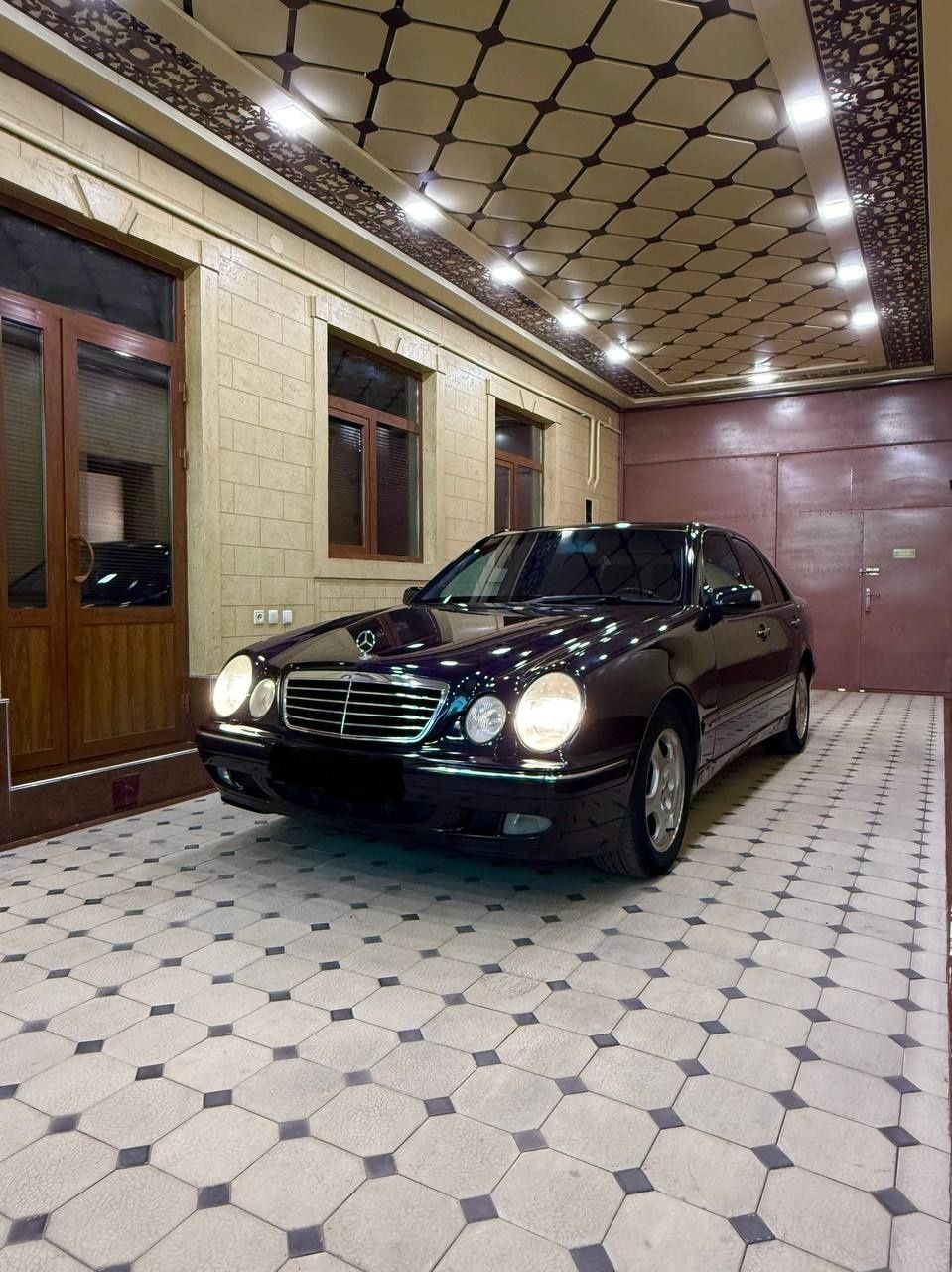 Mersedes w 210
2001 йи
112 матор 3.2 
Пробег 271.000км
Холати