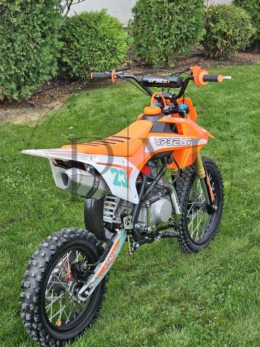 Кросов мотор 125 кубика. Крос 125cc UpBeat. Нов