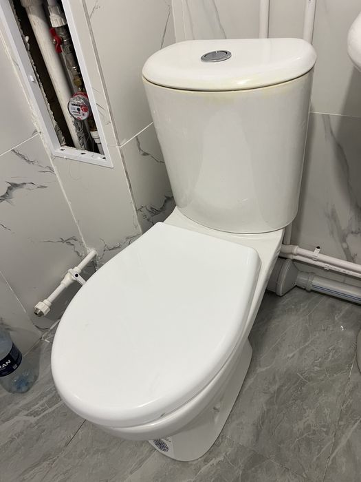 Продам унитаз почти новый