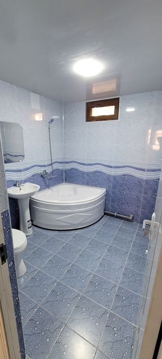 Урганч шахри марказида 2хонали квартира сотилади.