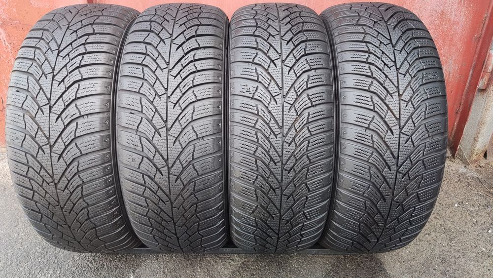 4бр. зимни гуми 205/55/16 Kumho Winter Craft W52
dot23
8.7mm
Много доб