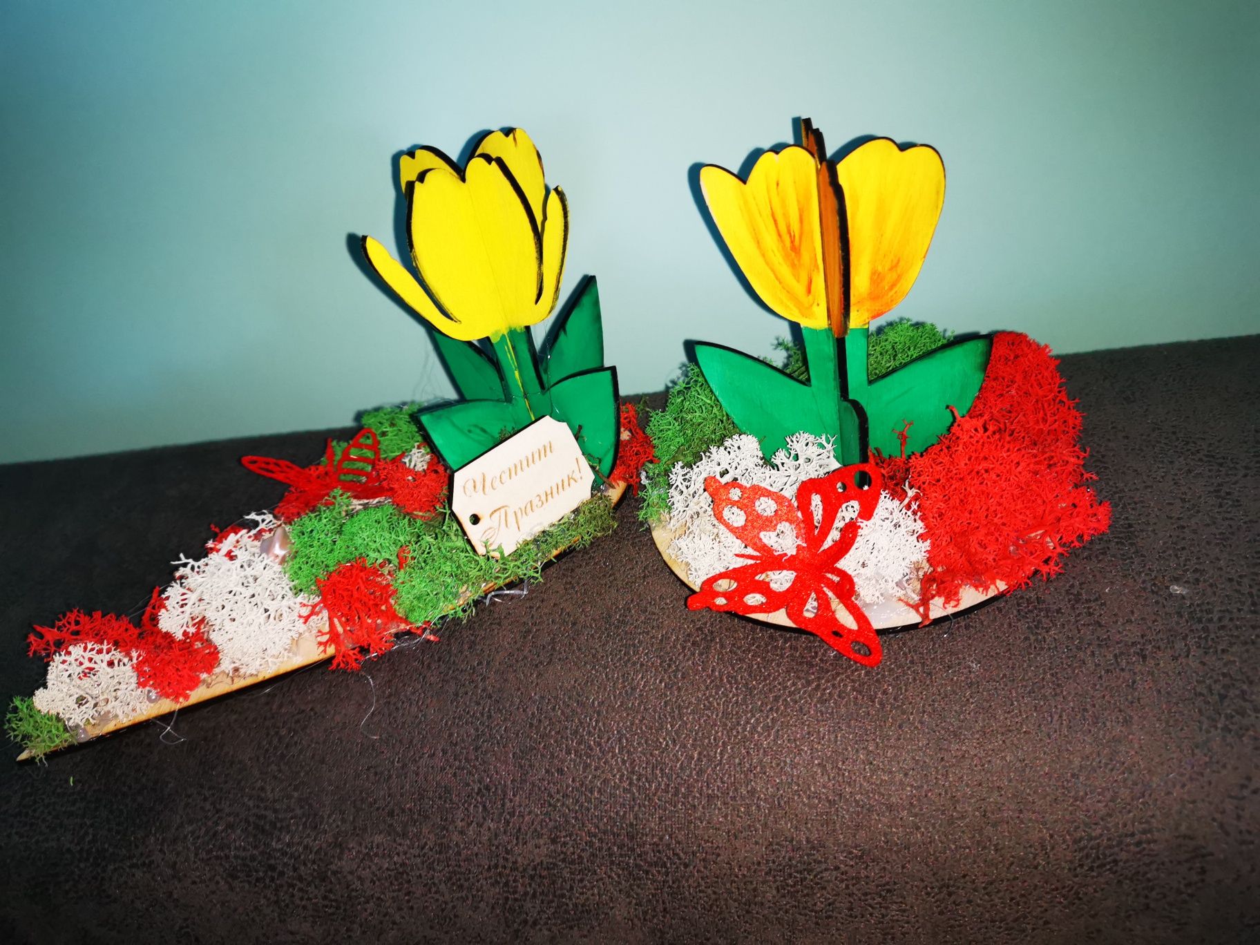Дървени цветя с скандинавски мъх за 8 ми март и Св Валентин