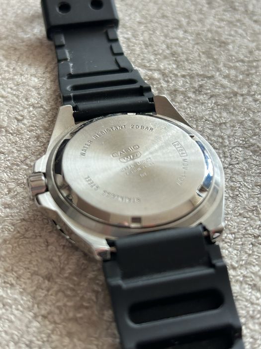 Vând ceas Casio MDV-107-1A1VEF