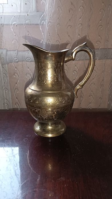 Посуда бу. Кувшин из латуни антикварный.