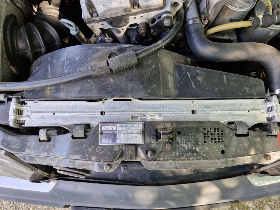 Мерцедес 124 2.5 турбо дизел НА ЧАСТИ