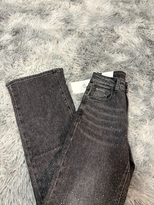 Blugi dama ,model superb , full pietre , evazati