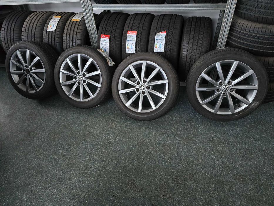 Jante Volkswagen Polo Anvelope iarna Continental 215 45 R16