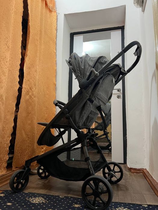Продам коляску Pierre Cardin