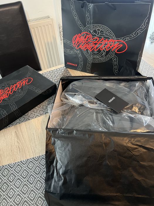 Versace Chain Reaction