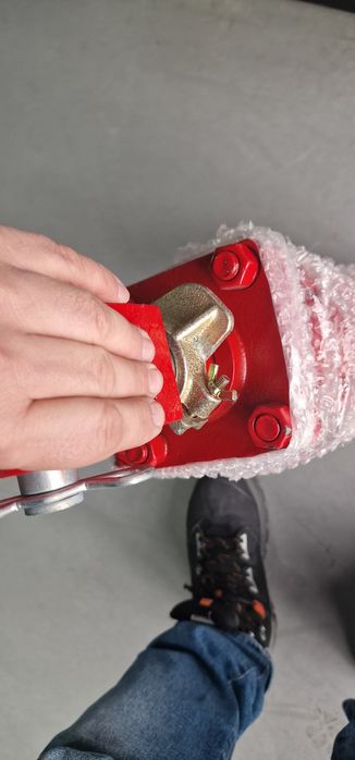 Cilindru forță complet fi 100 tractor u 650 cu racord hidraulic fi 18