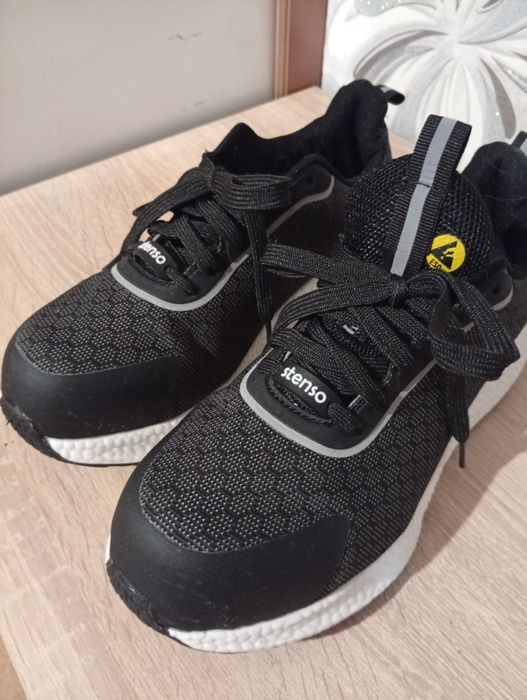 Продавам Работни обувки