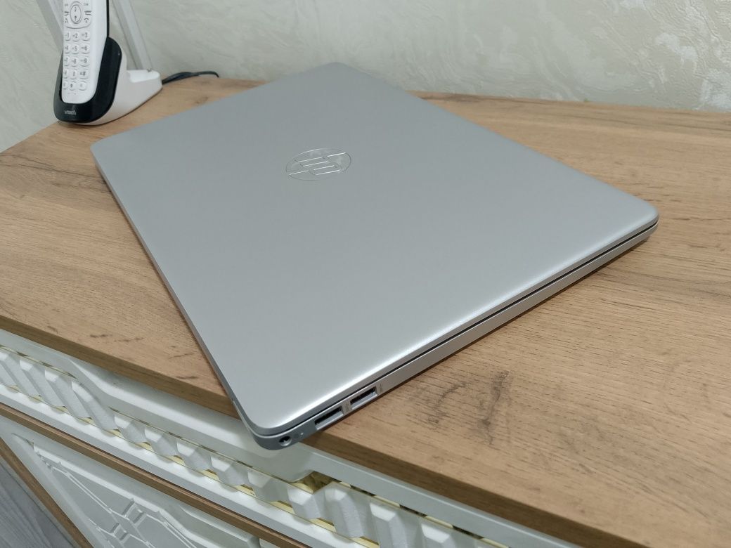 Core i3 -1215U/ SSD 256 gb/ ОЗУ 4 gb/ Ideal yangidek