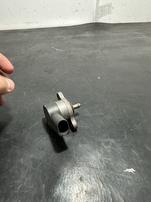 Senzor regulator presiune Mercedes Sprinter 2.2 2.7 / 316 311/313  cdi