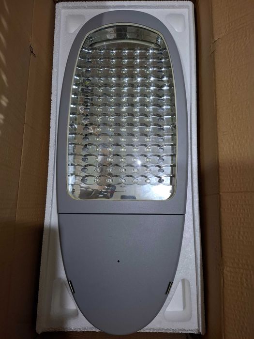 Lampa led stradala profesionala, duraliminiu si policarbonat, 100-246V