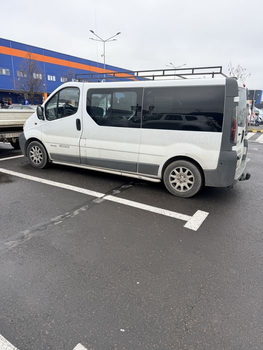 Renault trafic 8+1
