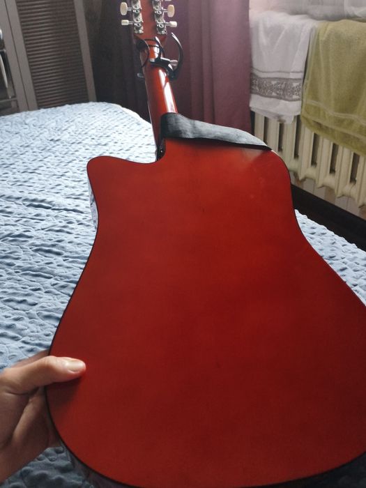 Продаётся гитара ARG