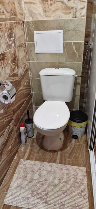 Собственик отдава под наем тристаен обзаведен апартамент в ж.к.Чайка