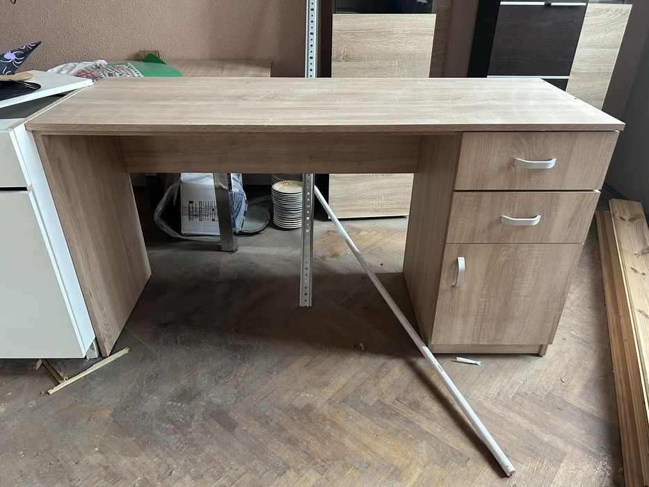 Birou cu sertare si dulap