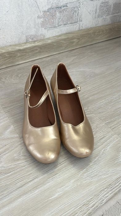 Туфли для гимнастику