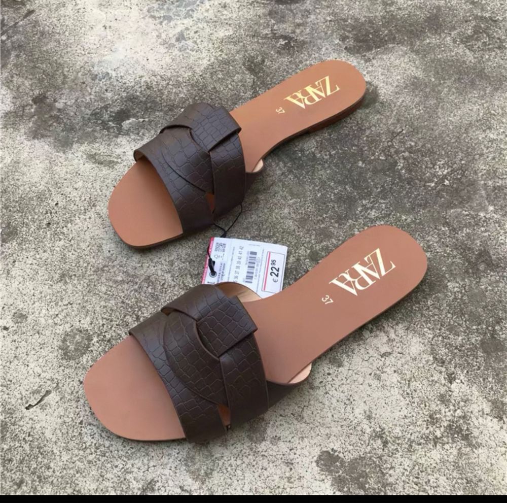 Шлёпки фирмы Zara