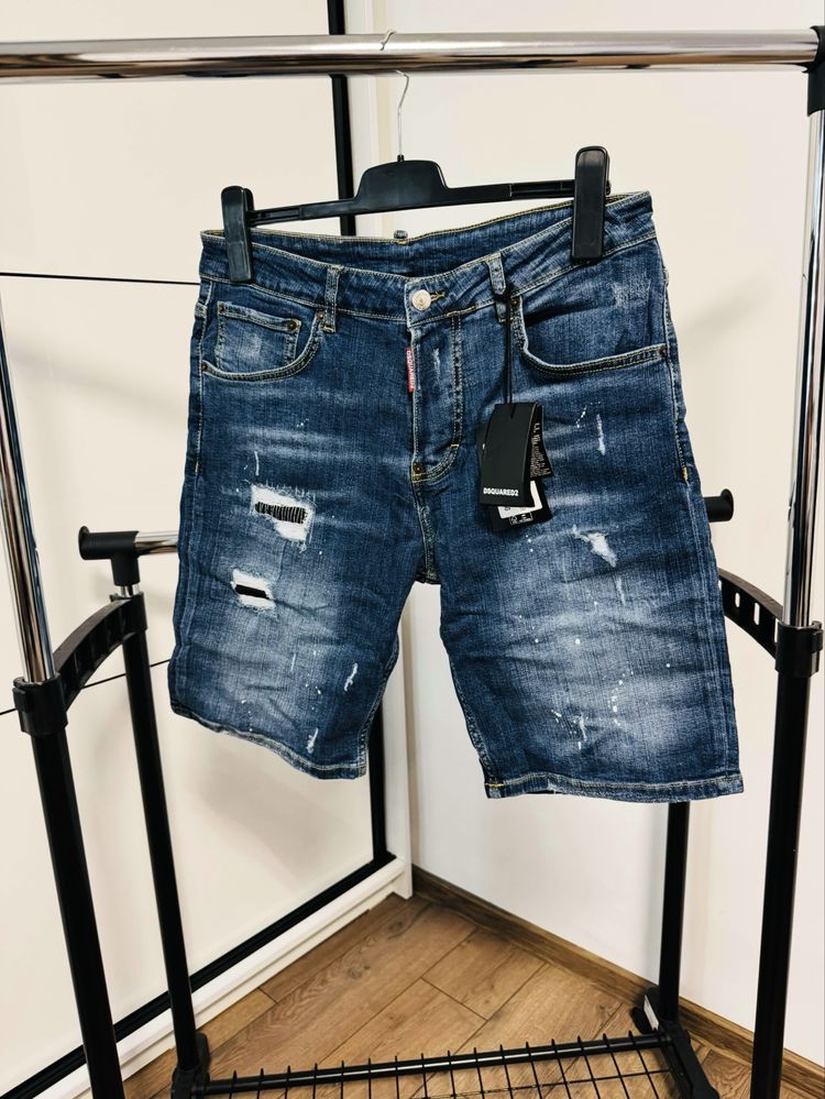 Blugi scurți DSQUARED2 - Mărimea 48 - Calitate Premium