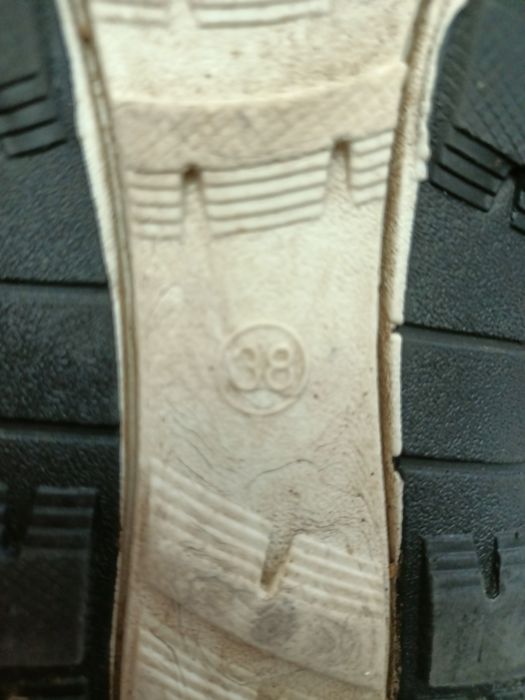 Демисезонные ботинки и дутыши