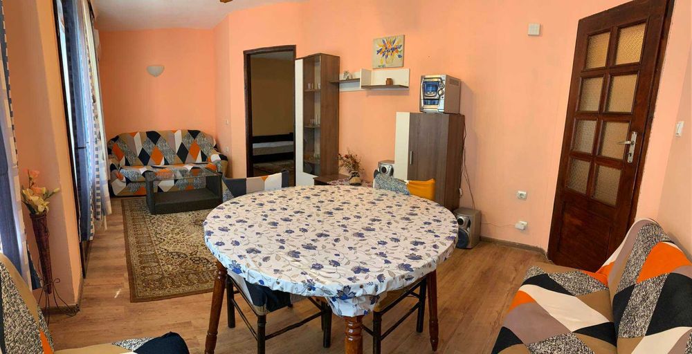 Дава се под наем Двустаен апартамент в Бургас, Възраждане - 60 кв.м за 178.5 € - Снимка #1