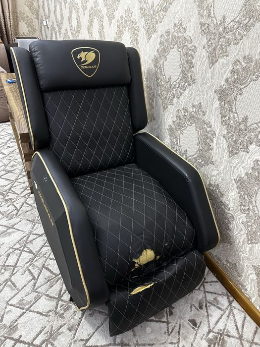 Продаю кресло игровое