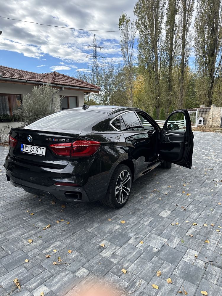 Vând BMW X6 M50.