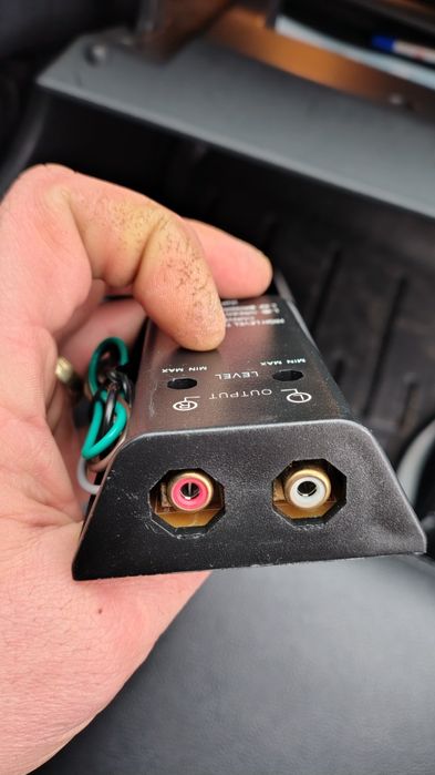 Convertor semnal subwoofer