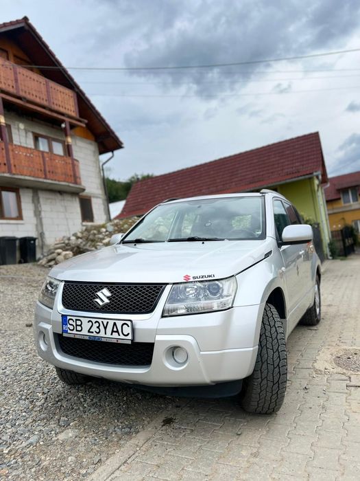 Vînd Suzuki Grand Vitara
