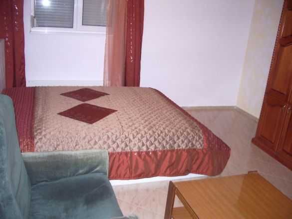 Дава се под наем Двустаен апартамент в Бургас, Братя Миладинови - 70 кв.м за 102 € - Снимка #9