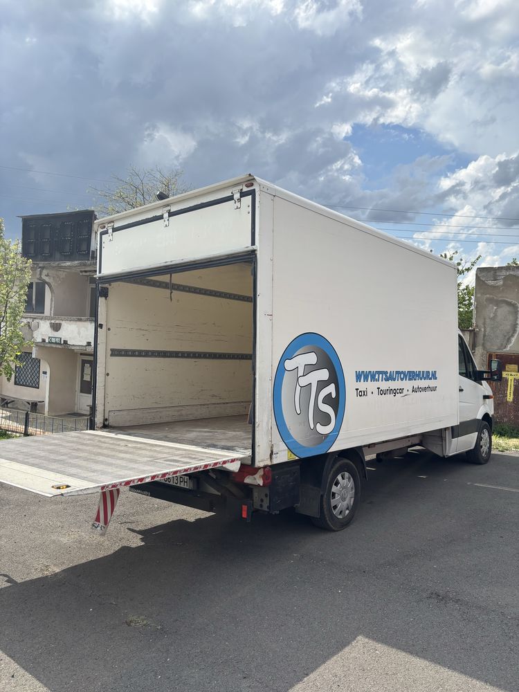 VW Crafter с падащ борд