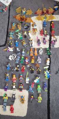 Vând seturi și figurine Lego Ninjago