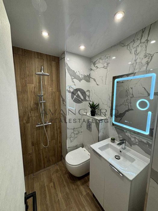 Продава се Тристаен апартамент в Пловдив, Център - 100 кв.м за 1690 €/кв.м - Снимка #5