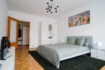 Vând apartament zona M. Viteazul (supr. constr. 72.18 mp)