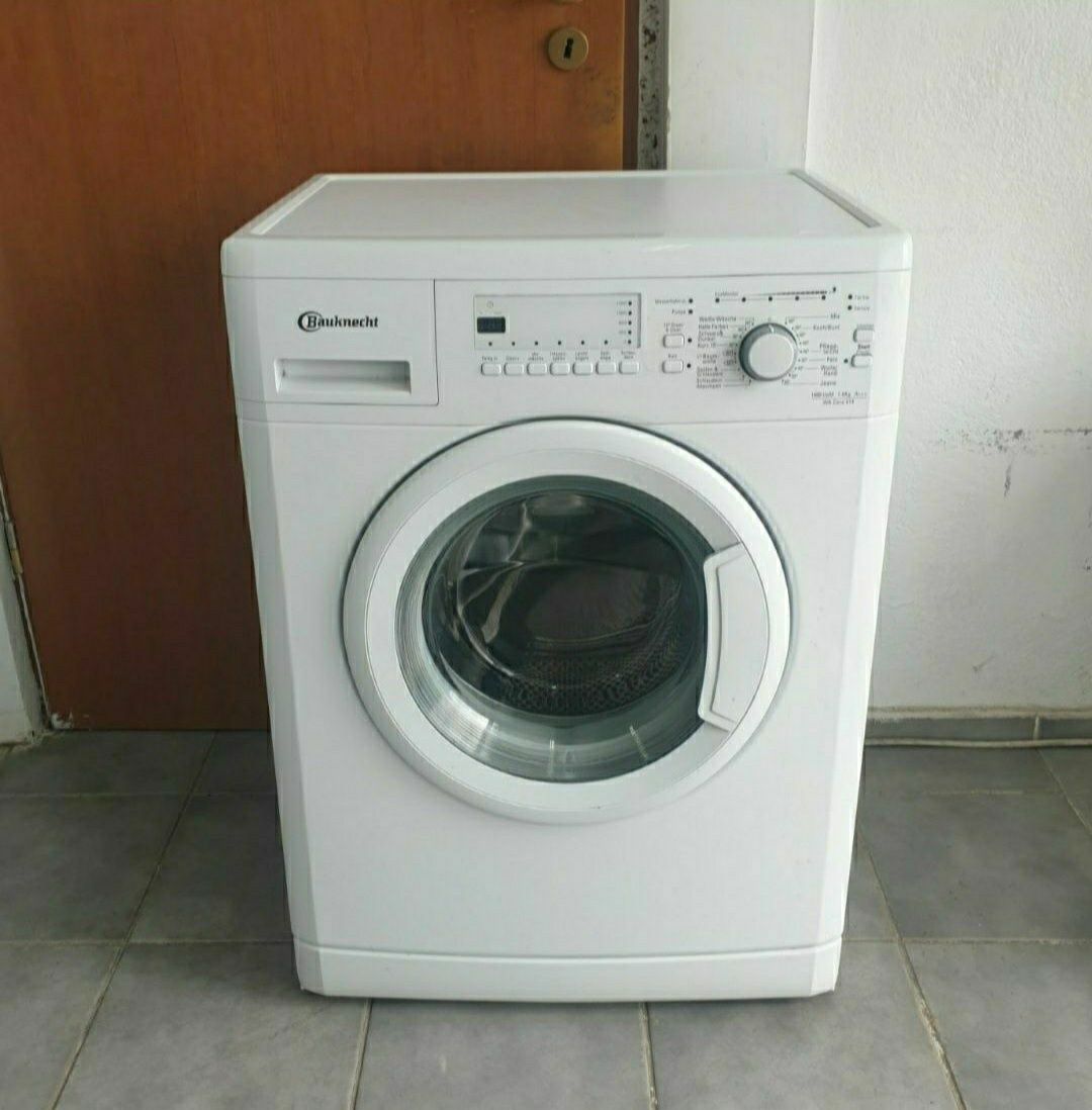 REDUCERE 100 LEI. Masina de spălat rufe Bauknecht  / wdpa 5022 AA