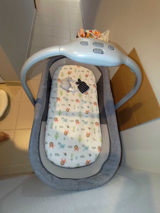 Легло next to me Chicco