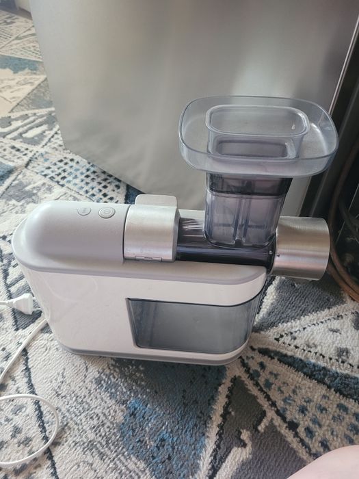 Соковыжималка PHILIPS продаётся