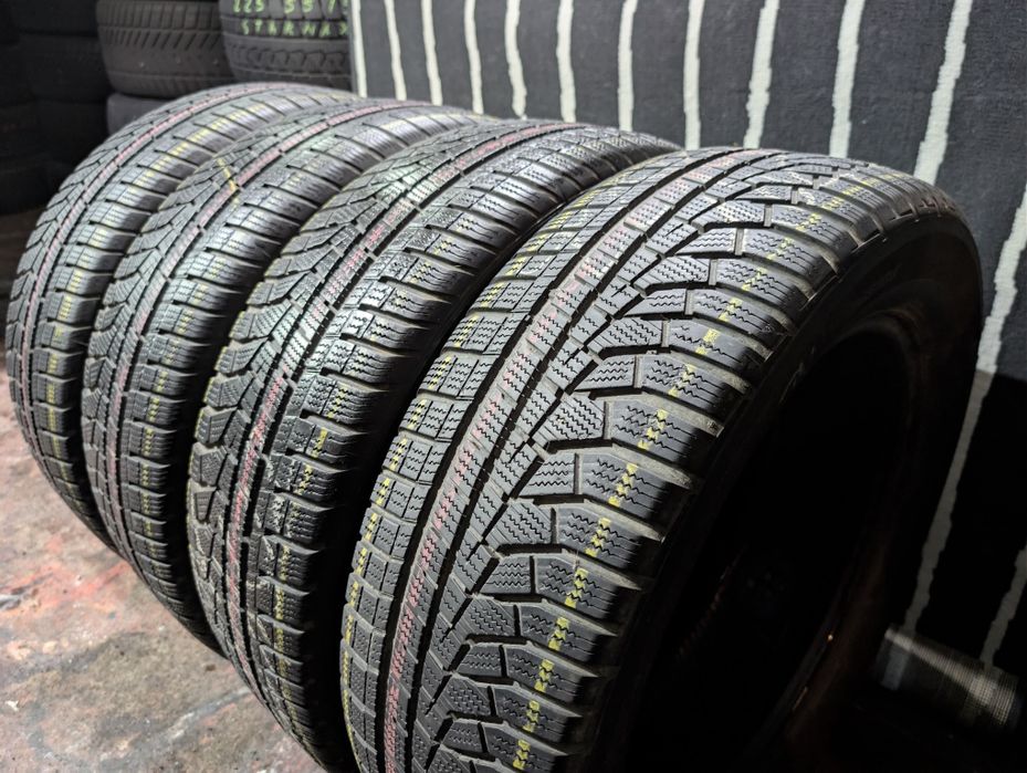 225/60R18 Hankook 6mm iarna in perfecta stare