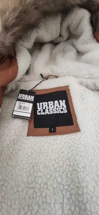 Продавам яке Urban Classics цвят тъмна горчица