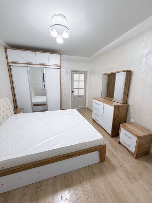 Своя метро Ойбек 3/13/16, долгосрочная аренда.