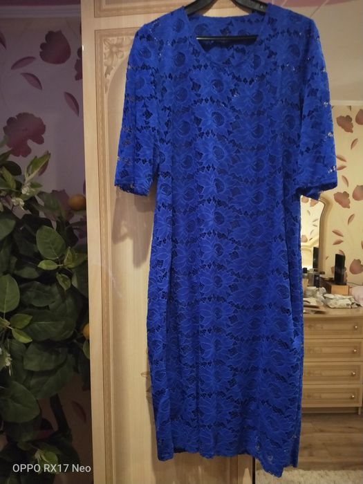 Продам платье красивое