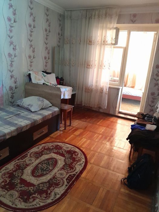 Срочно продаем 4-х комн. квартиру на Юнусабад возле ТЦ High Town