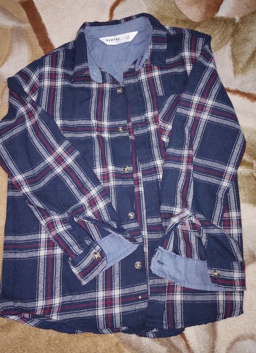 Свитер и рубашка на 5-6 лет