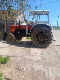 Vând tractor 750