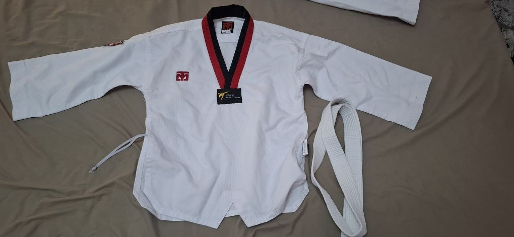 Продается одежда для Tekwandoo sport