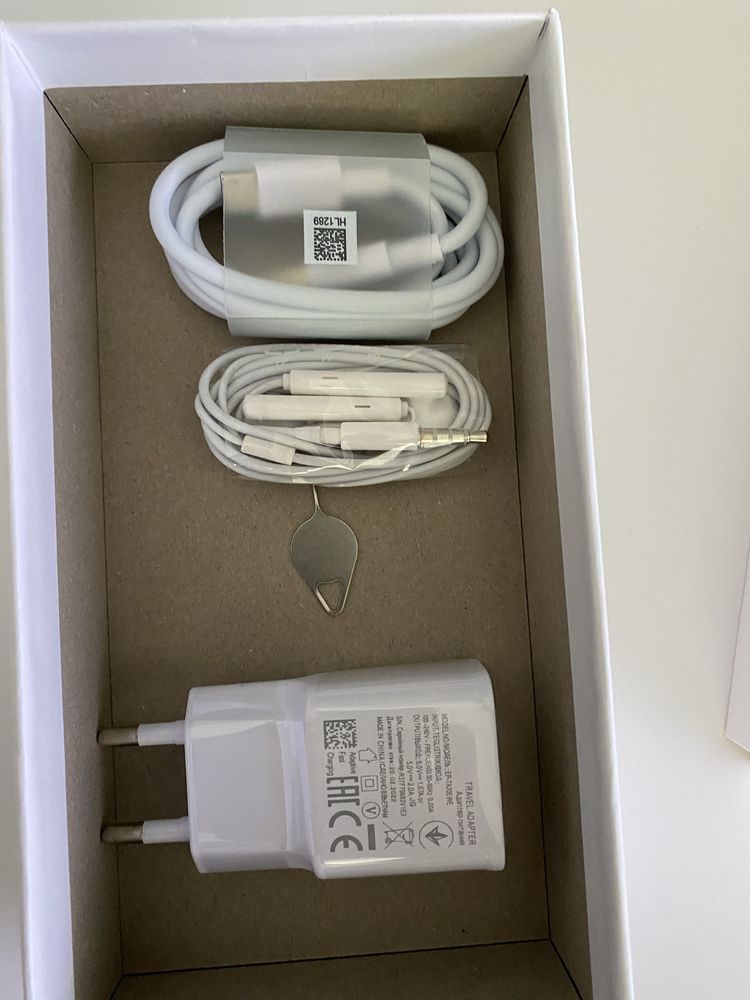 Vand Huawei P30 Lite, Dual SIM, 128GB, 6GB RAM, 4G.Nou