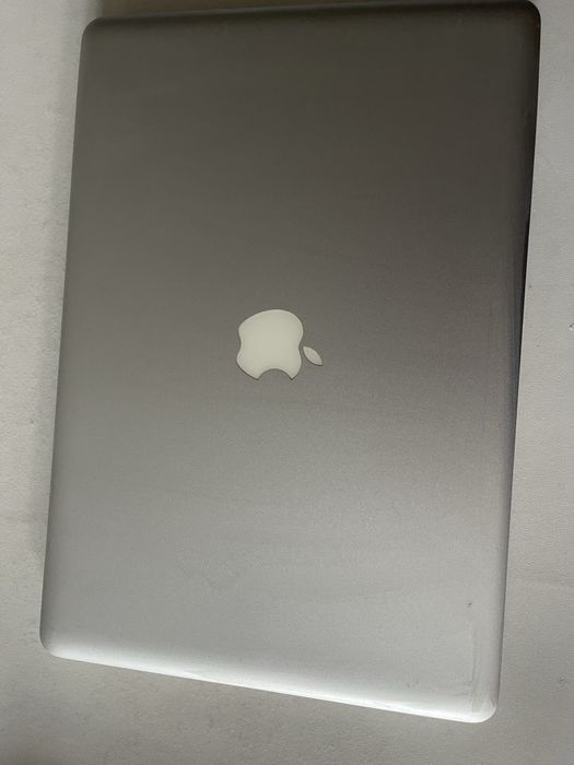 macbook pro 15 inch i7 baterie buna 750gb a1286