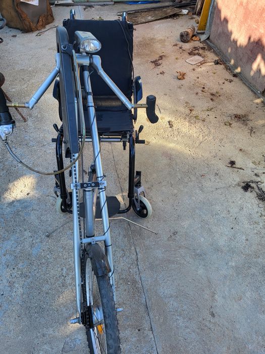 Carut persoane cu handicap SPORT
